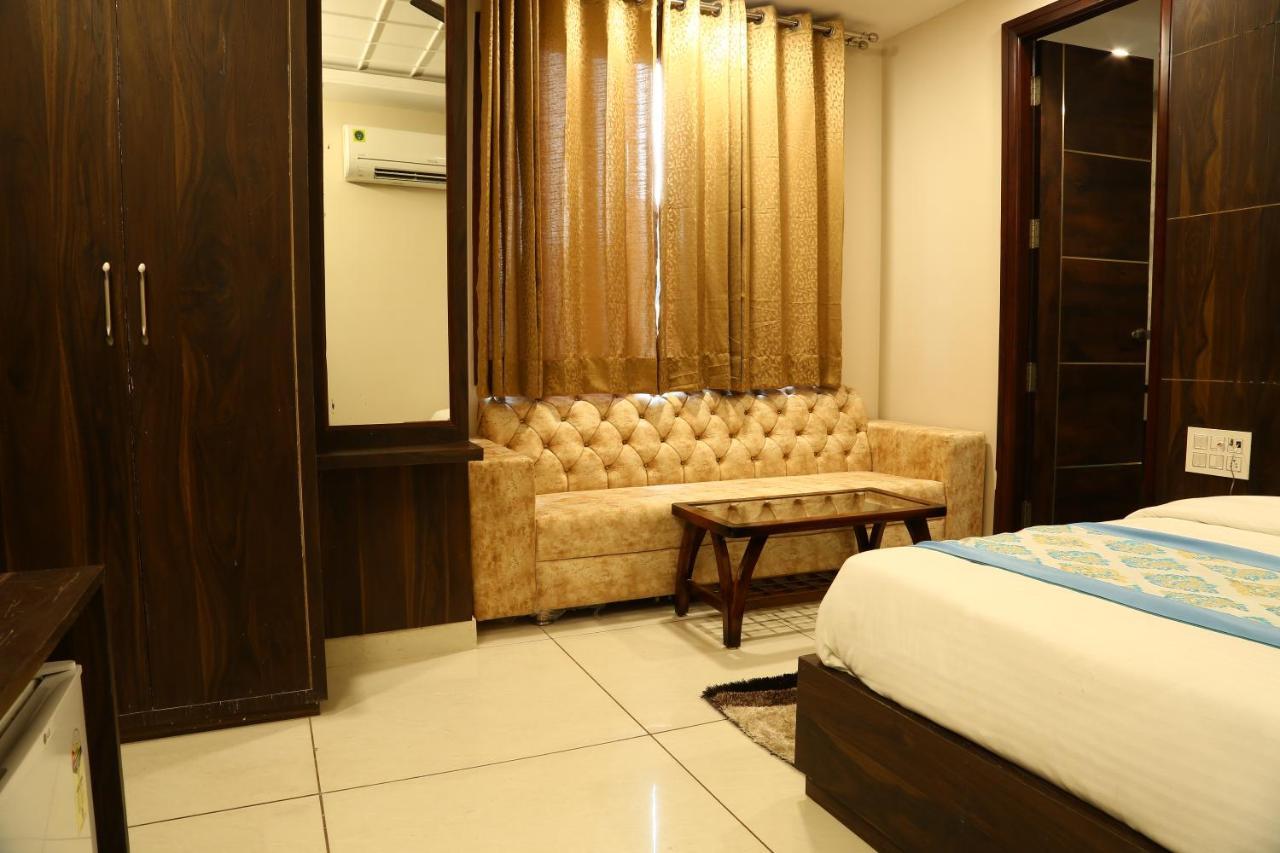 Hotel Kush Ganga - 50 Meter From Har Ki Pauri, Haridwār Buitenkant foto
