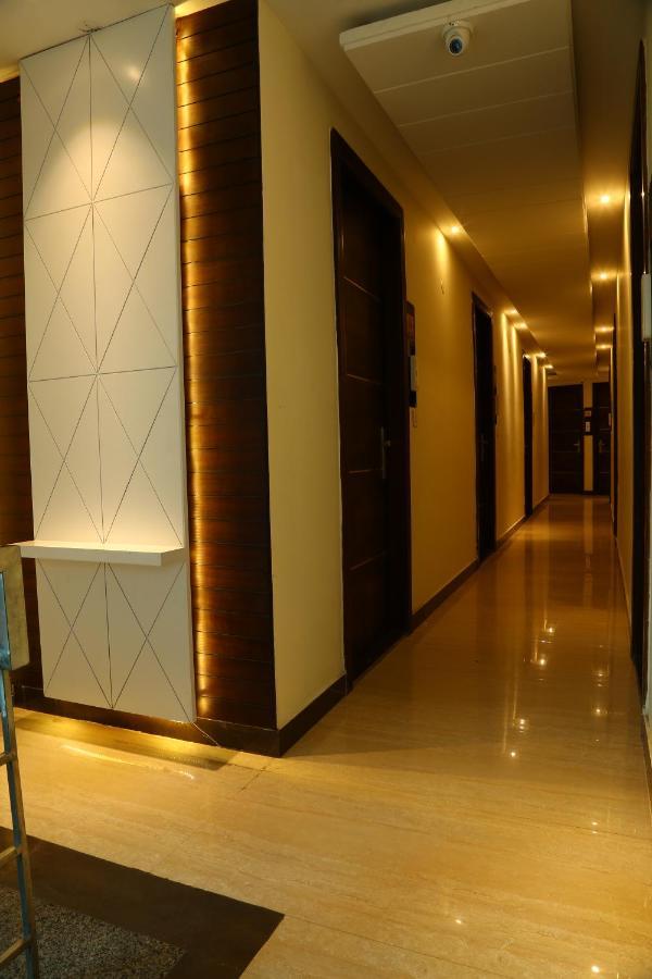 Hotel Kush Ganga - 50 Meter From Har Ki Pauri, Haridwār Buitenkant foto