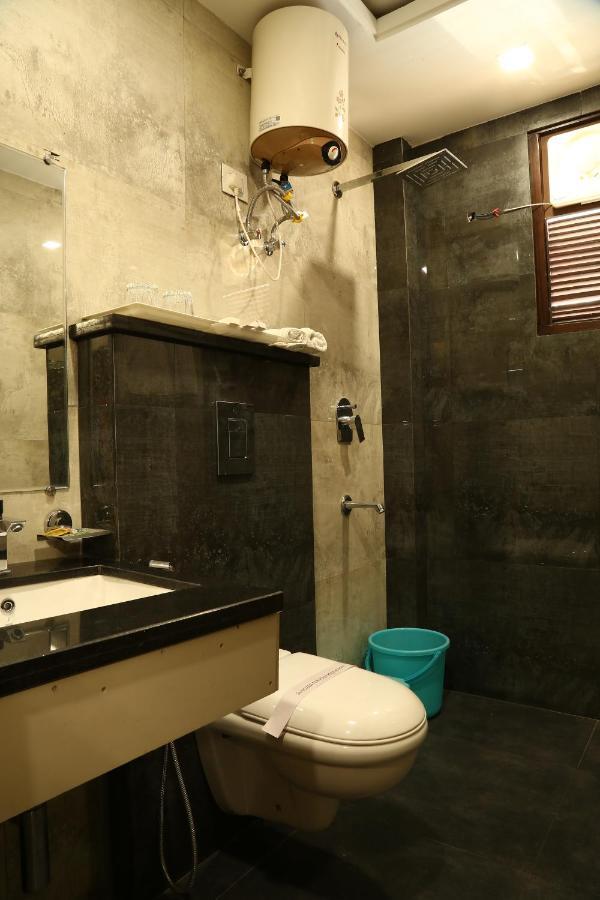 Hotel Kush Ganga - 50 Meter From Har Ki Pauri, Haridwār Buitenkant foto